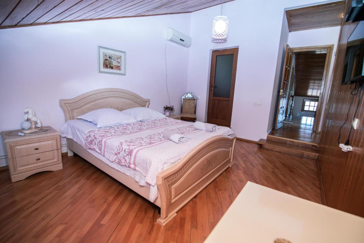 Family Hotel Lago & Wine Cellar Lagodekhi Exterior photo